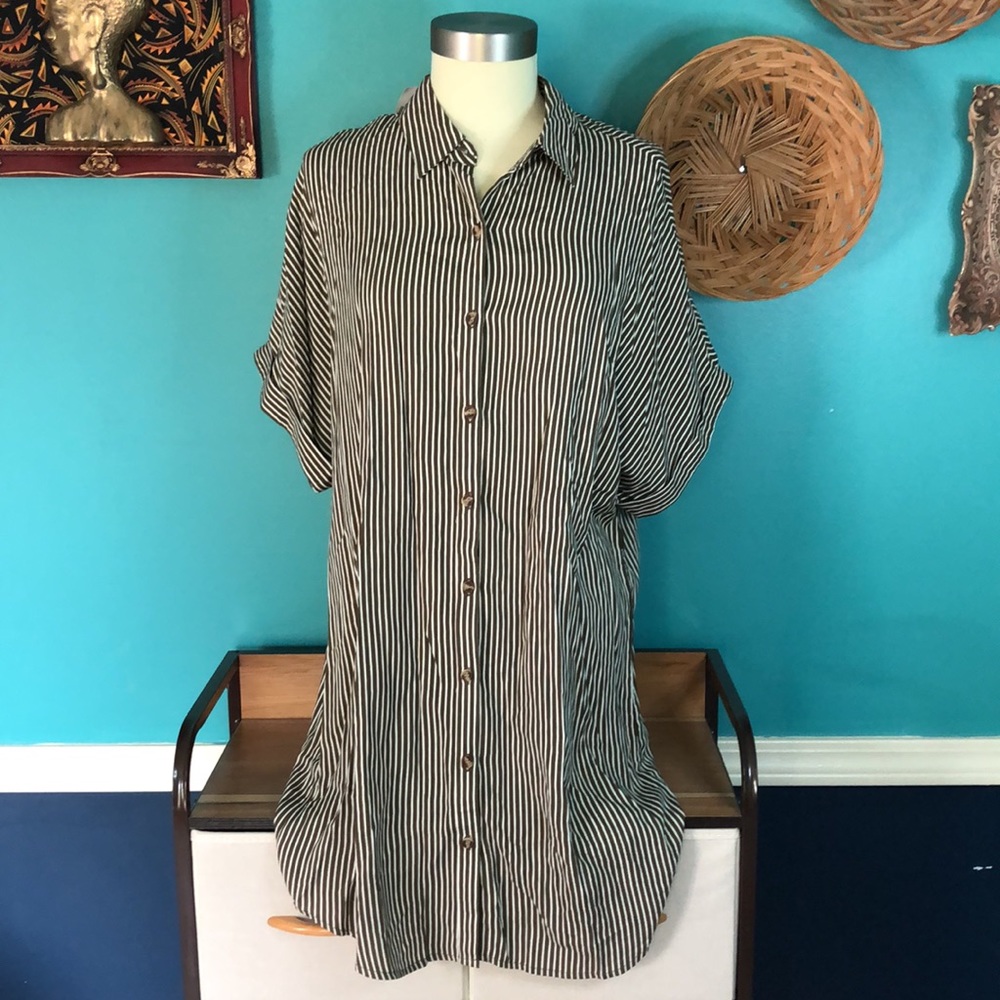 FOREVER 21 NWT OLIVE AND GREEN MEDIUM DRESS